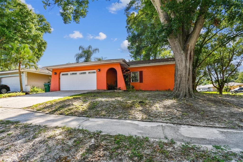 2196 ORANGESIDE ROAD