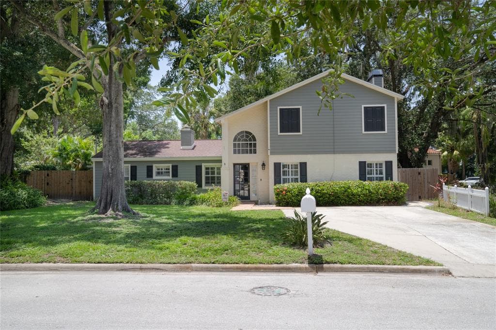 3313 W SEVILLA CIRCLE