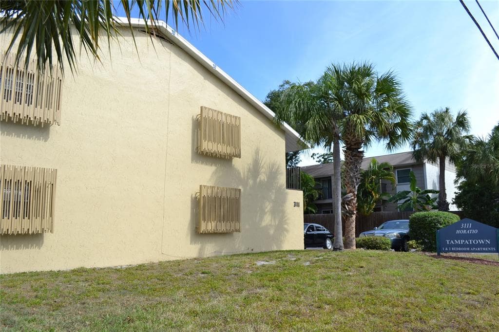 3111 W HORATIO STREET UNIT 106 TAMPA, FL 33609