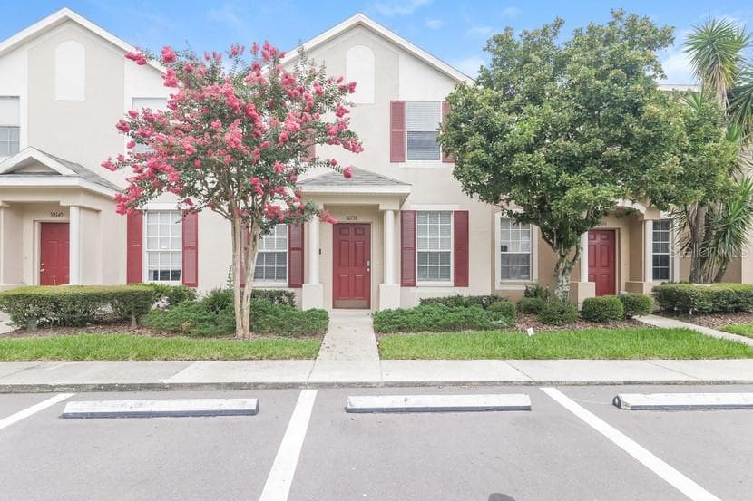 30138 WELLESLEY WAY WESLEY CHAPEL, FL 33543