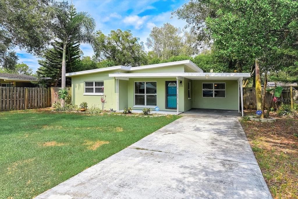 2125 N HERCULES AVENUE CLEARWATER, FL 33763