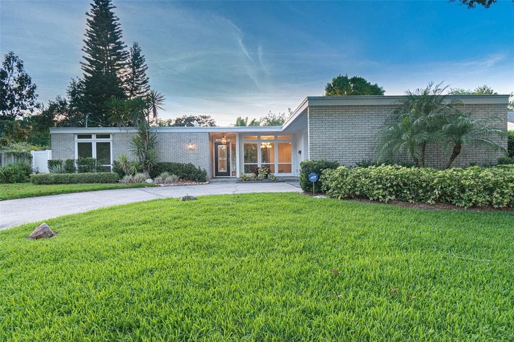 3405 PICWOOD ROAD TAMPA, FL 33618