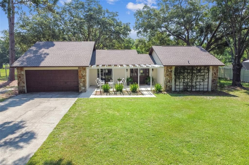 16003 NORTHLAKE VILLAGE DRIVE