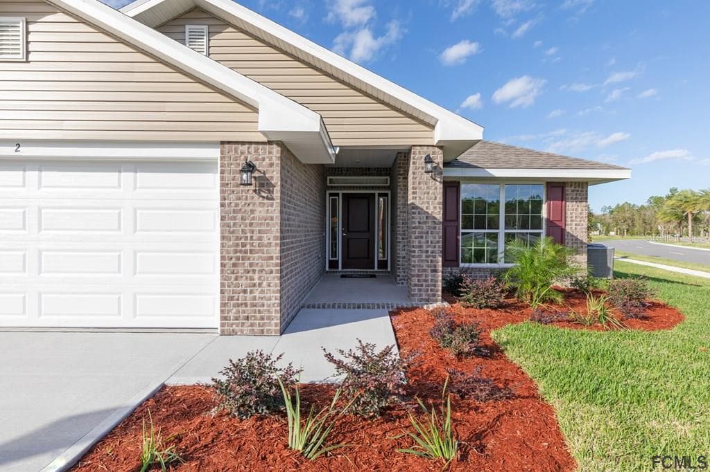 32 RIVERTOWN ROAD PALM COAST, FL 32137