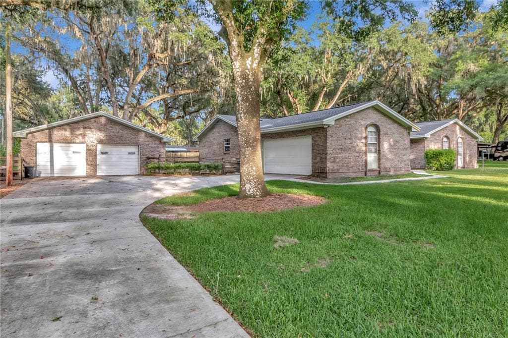 7431 OAK HAVEN DRIVE