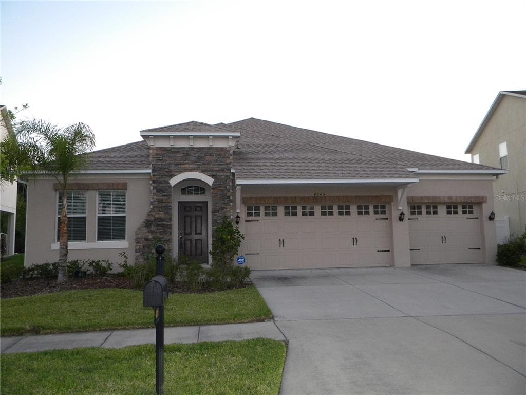 4245 WINDCREST DRIVE ZEPHYRHILLS, FL 33544