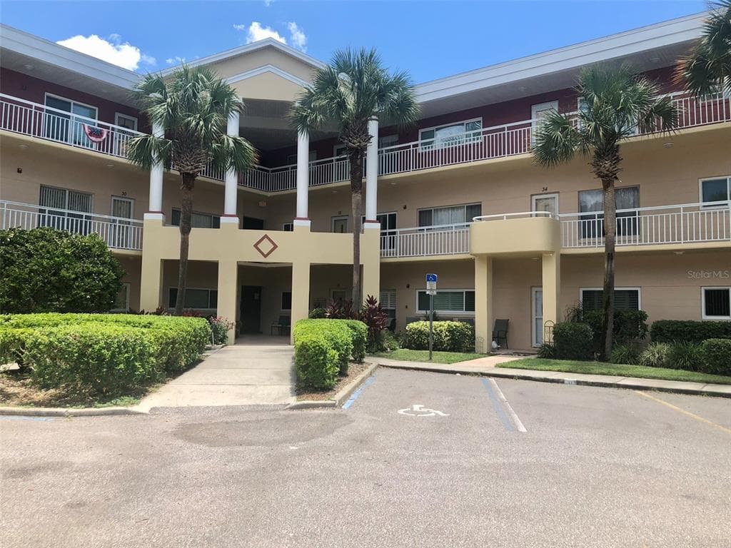 2021 SHANGRILA DRIVE UNIT 22