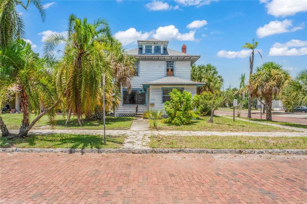 4503 DARTMOUTH AVENUE N
