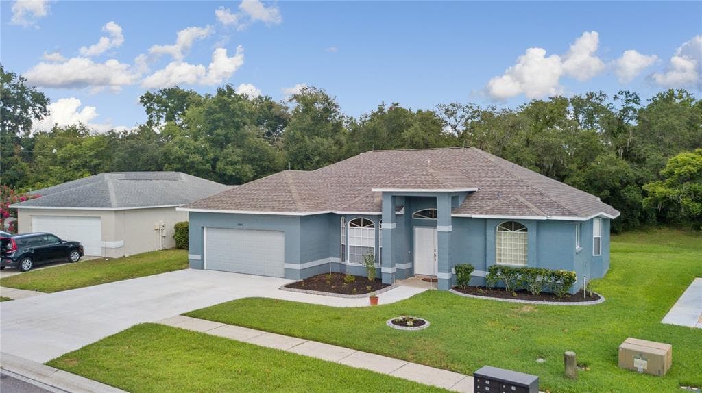 6806 STEPHENS PATH