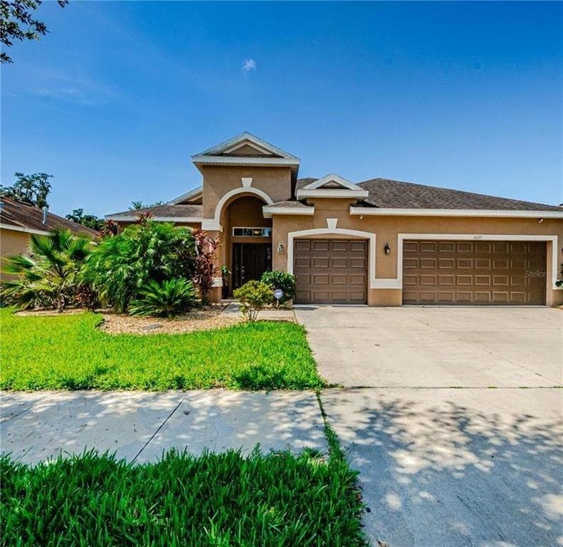 10221 HOLLAND ROAD RIVERVIEW, FL 33578