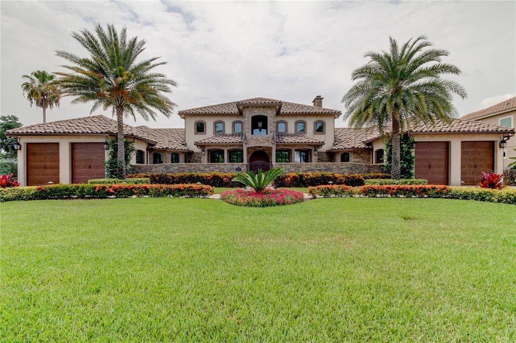 1089 SNELL ISLE BOULEVARD NE ST PETERSBURG, FL 33704