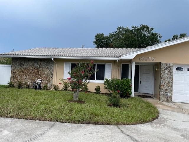 10258 ANTILLES DRIVE LARGO, FL 33774