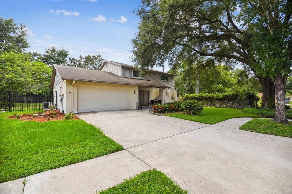 3406 BROOKSHIRE COURT TAMPA, FL 33618