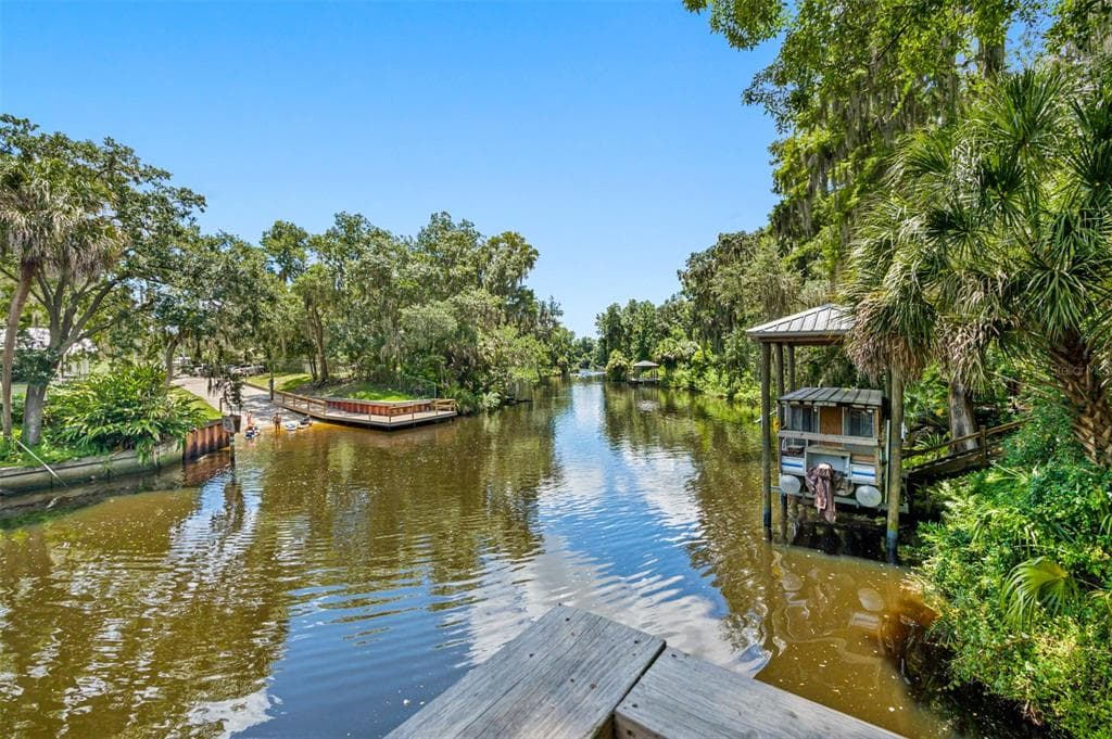 6840 VALRIE LANE