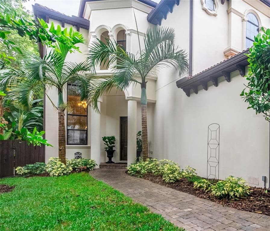 6021 S 2ND STREET TAMPA, FL 33611