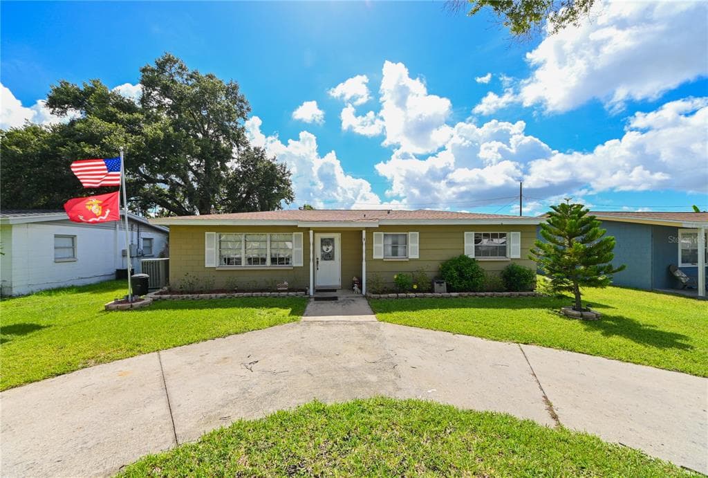6613 N THATCHER AVENUE TAMPA, FL 33614