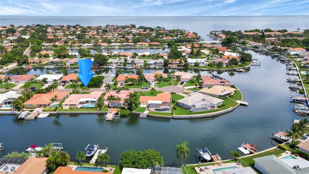 1951 MICHIGAN AVENUE NE ST PETERSBURG, FL 33703