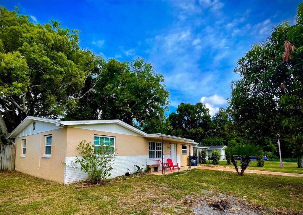 1702 ALTUS LANE HOLIDAY, FL 34691
