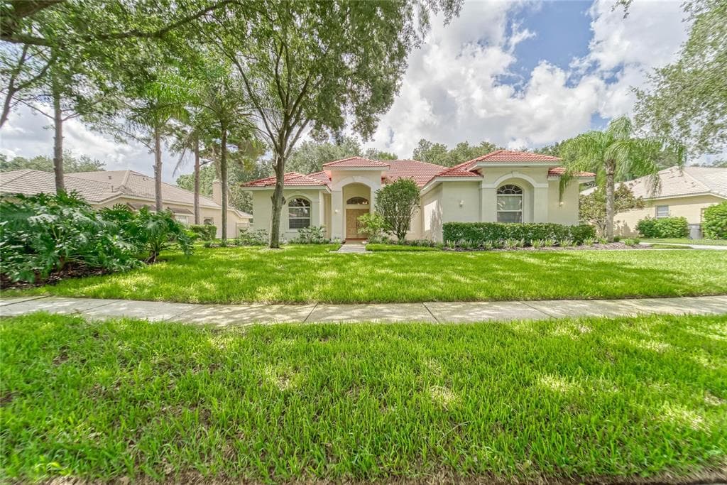 9306 DEER CREEK DRIVE TAMPA, FL 33647