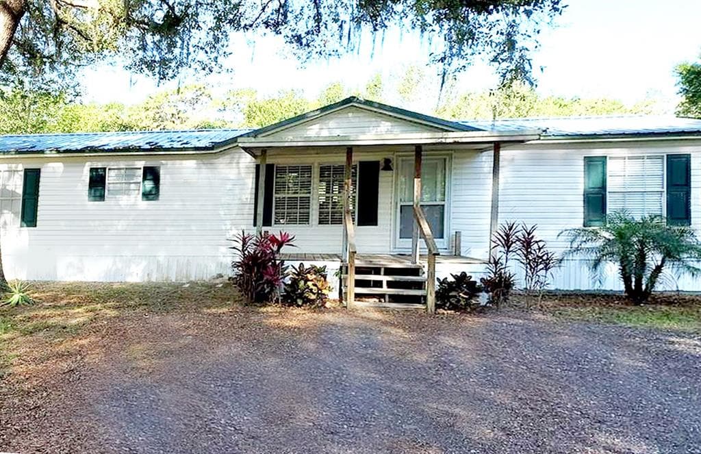 3835 COURT STREET ZEPHYRHILLS, FL 33541