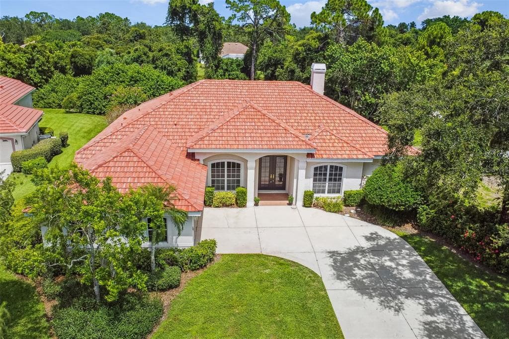 7211 SPUR COURT