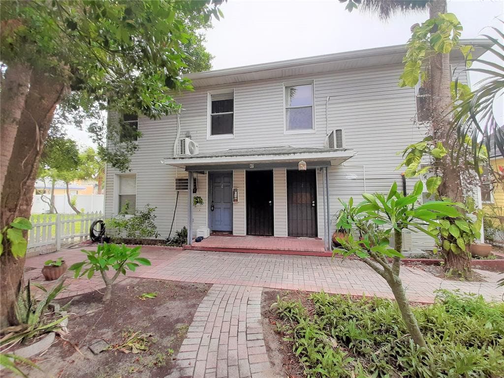 47 W TARPON AVENUE UNIT 1 TARPON SPRINGS, FL 34689
