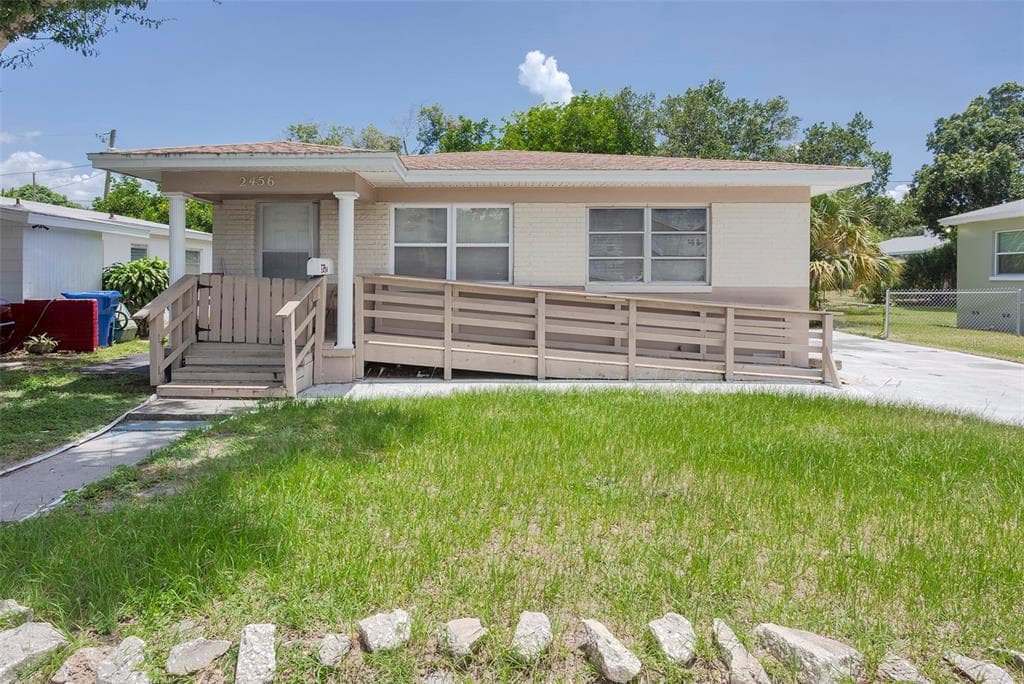 2456 16TH AVENUE S ST PETERSBURG, FL 33712