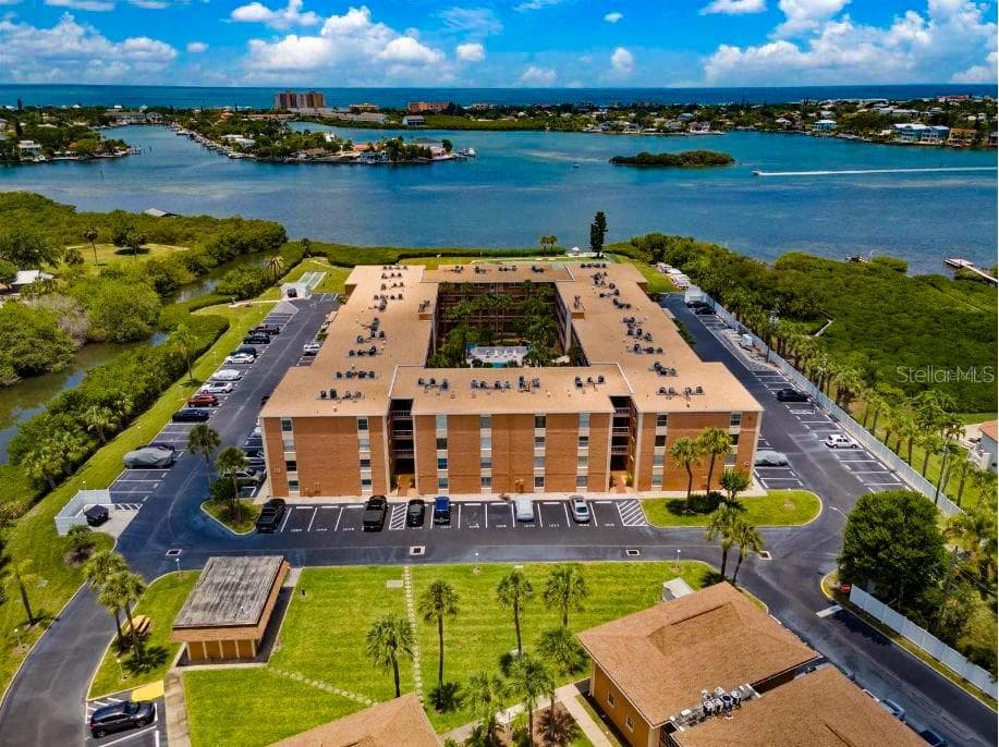 12760 INDIAN ROCKS ROAD UNIT 1031 LARGO, FL 33774