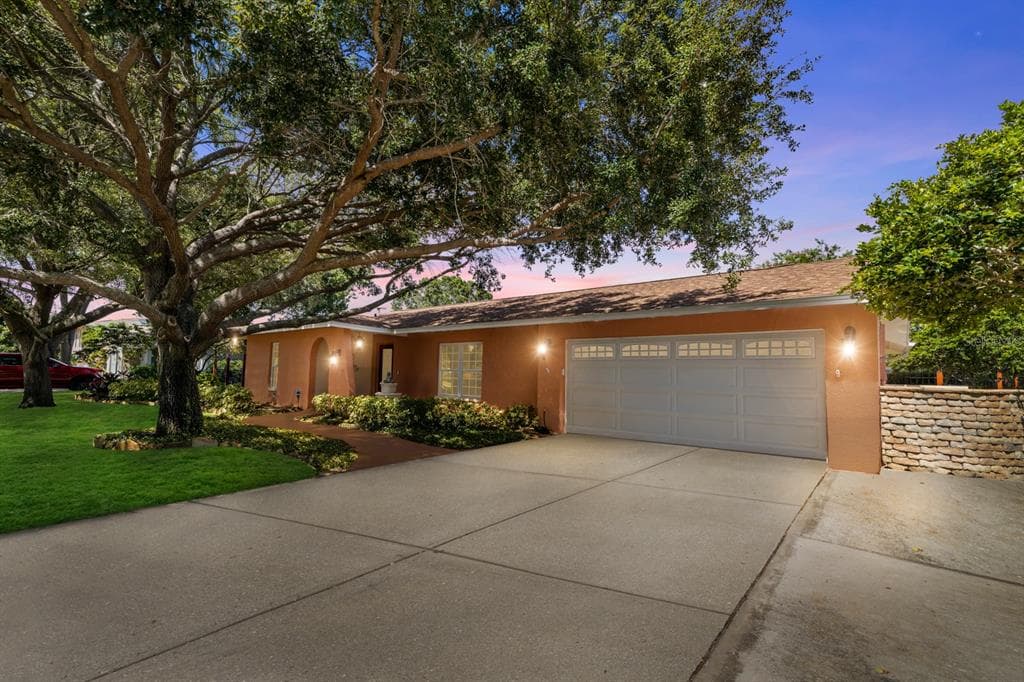 8805 KENWOOD ROAD LARGO, FL 33777