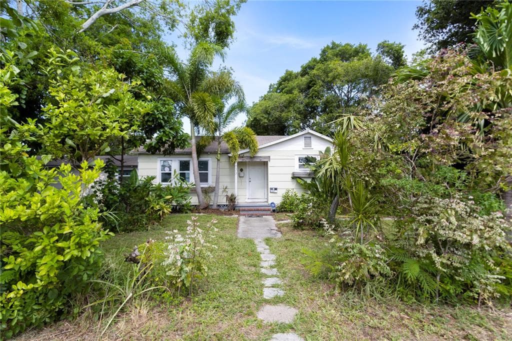 633 41ST STREET S ST PETERSBURG, FL 33711