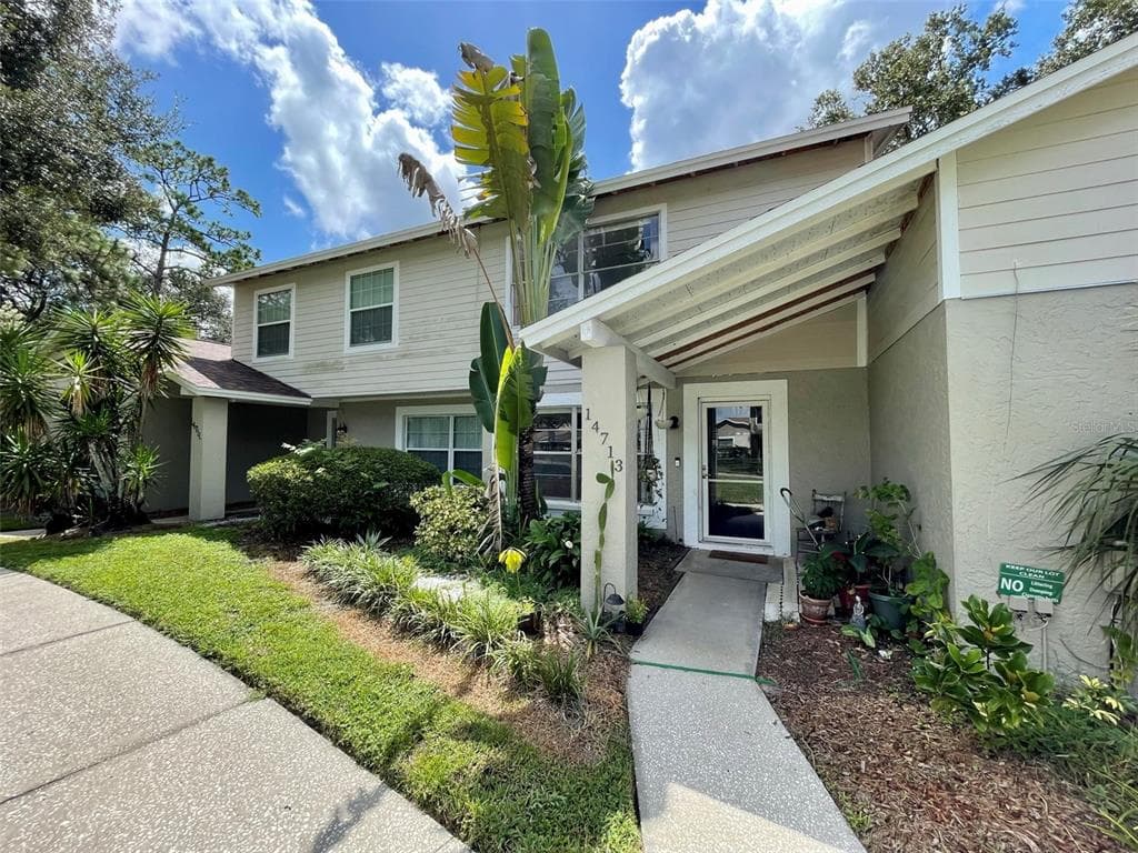 14713 PINE GLEN CIRCLE LUTZ, FL 33559
