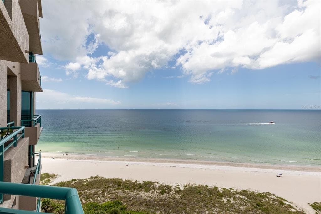 1560 GULF BOULEVARD UNIT 1106 CLEARWATER, FL 33767
