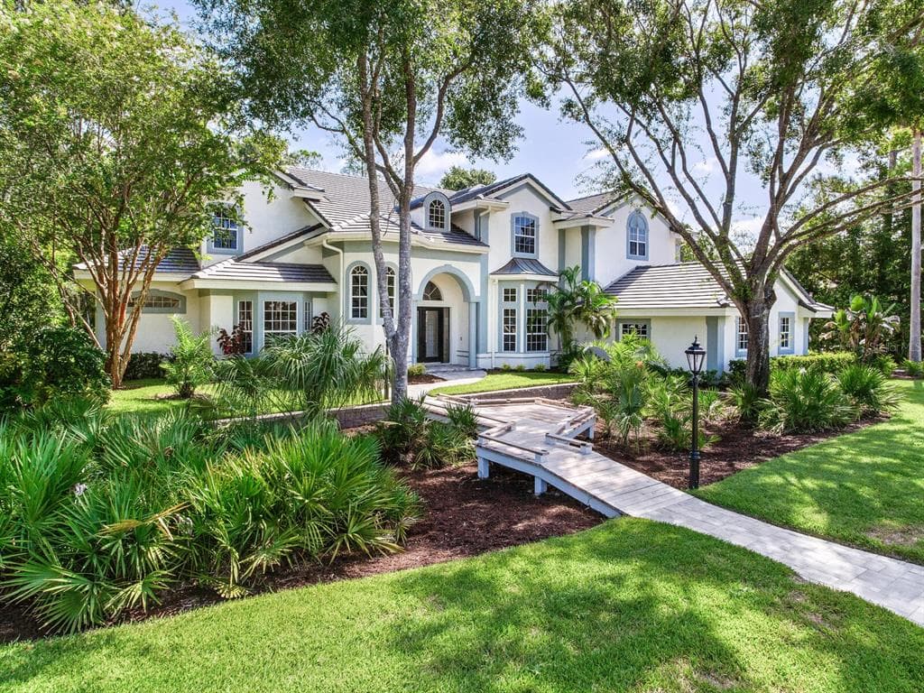 5261 ENCLAVE DRIVE