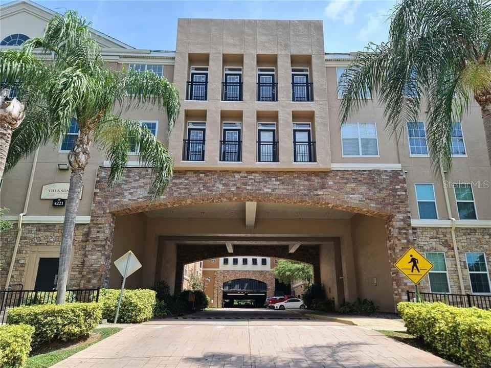 4221 W SPRUCE STREET UNIT 1301 TAMPA, FL 33607