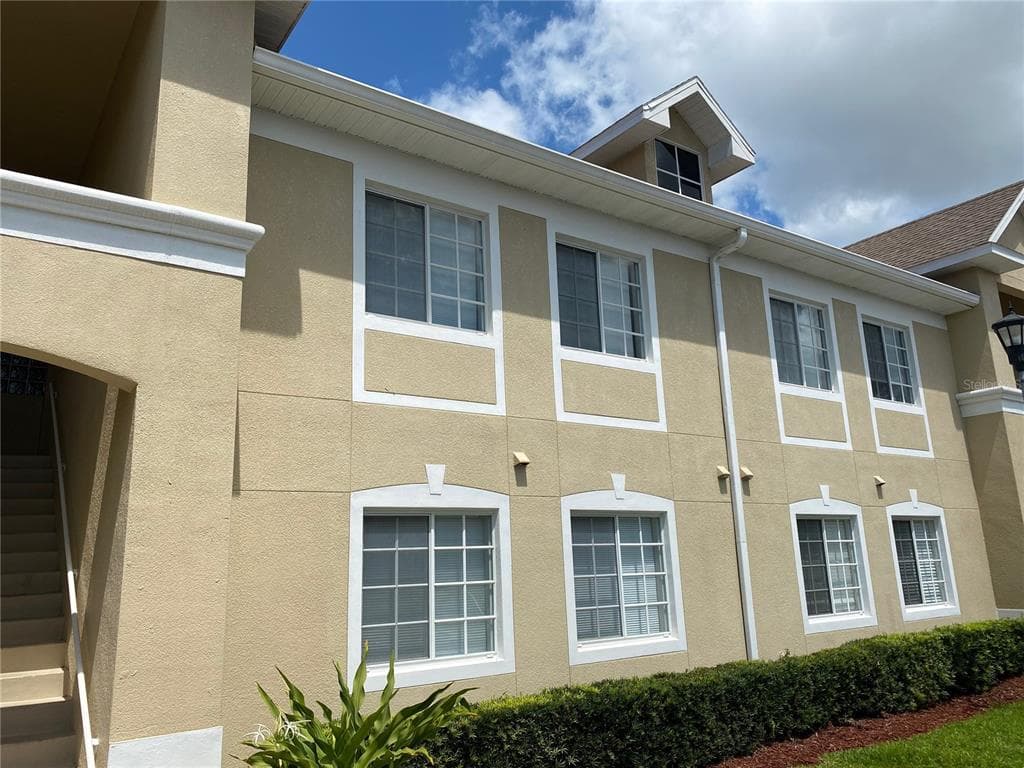 6415 HOLLYDALE PLACE UNIT 102