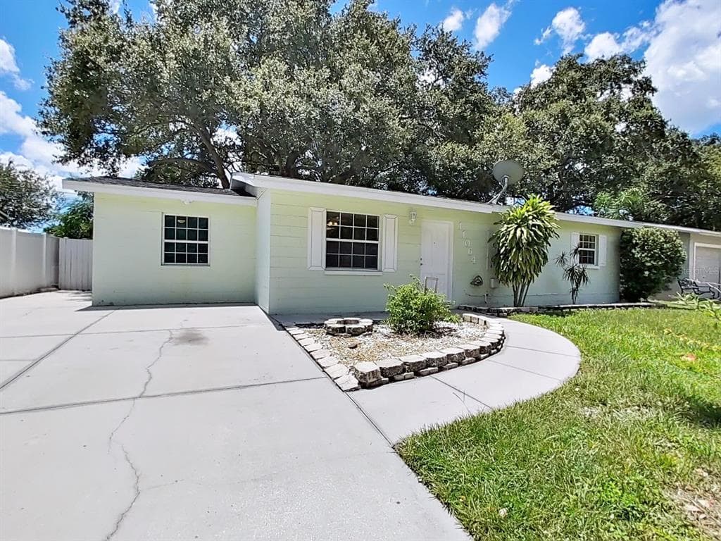 11064 TEMPLE AVENUE SEMINOLE, FL 33772