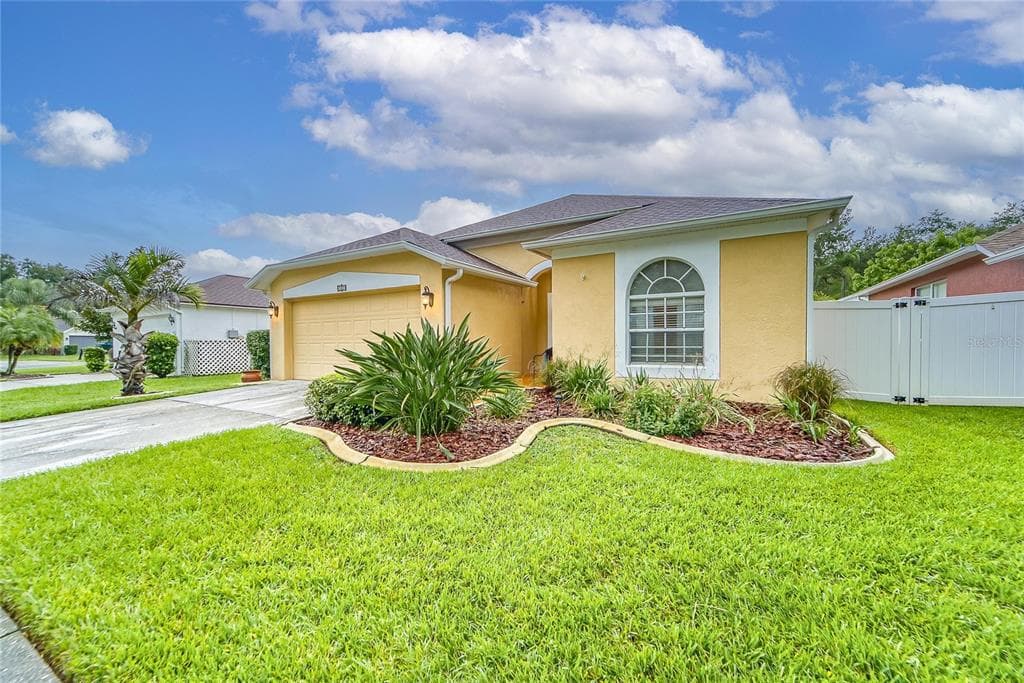 503 ROYAL RIDGE STREET VALRICO, FL 33594