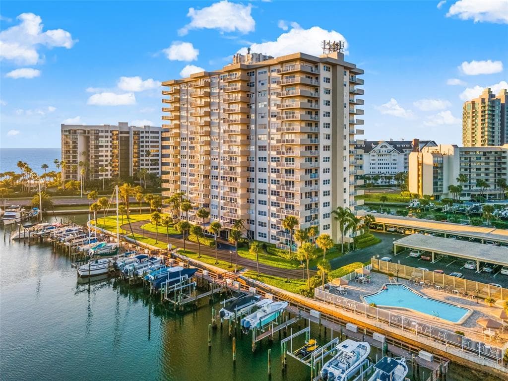 1621 GULF BOULEVARD UNIT 108 CLEARWATER, FL 33767