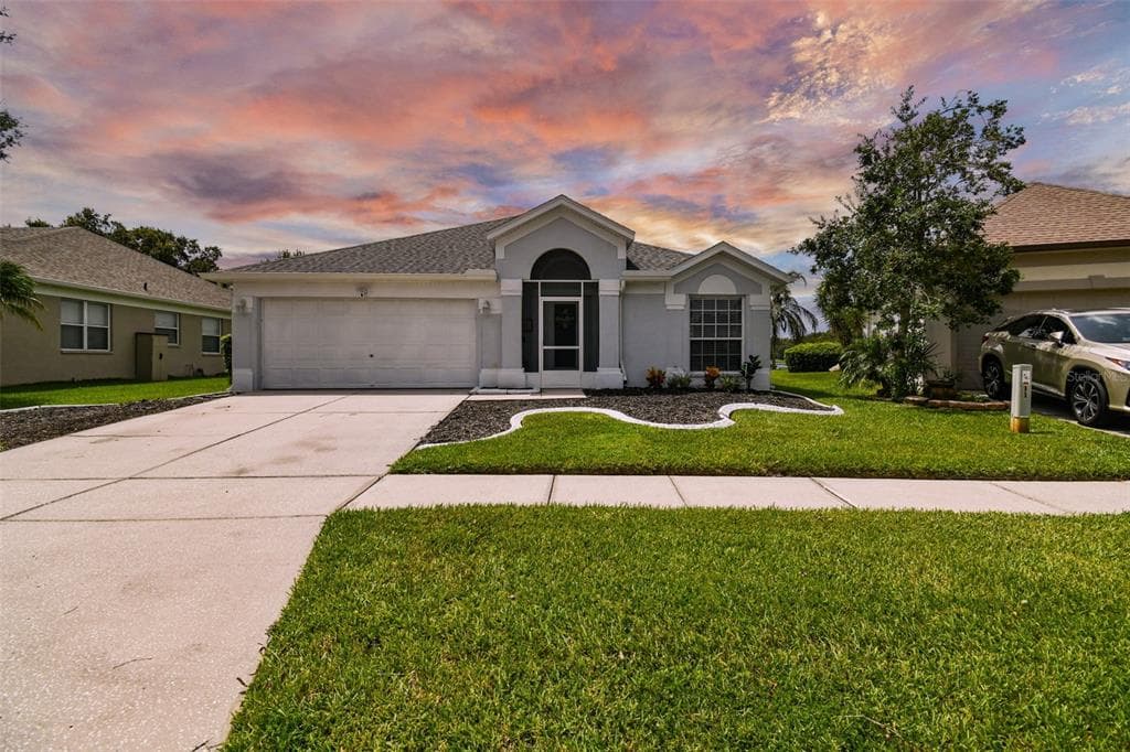 5609 TERRAIN DE GOLF DRIVE