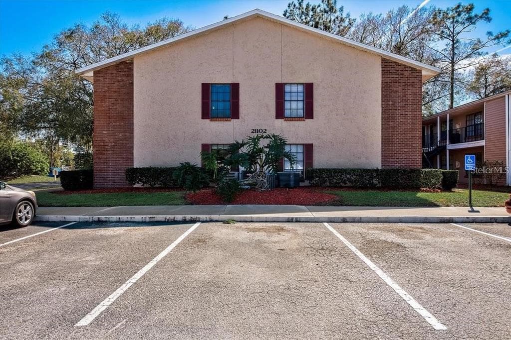 21102 VOYAGER BOULEVARD UNIT 3 LAND O LAKES, FL 34638