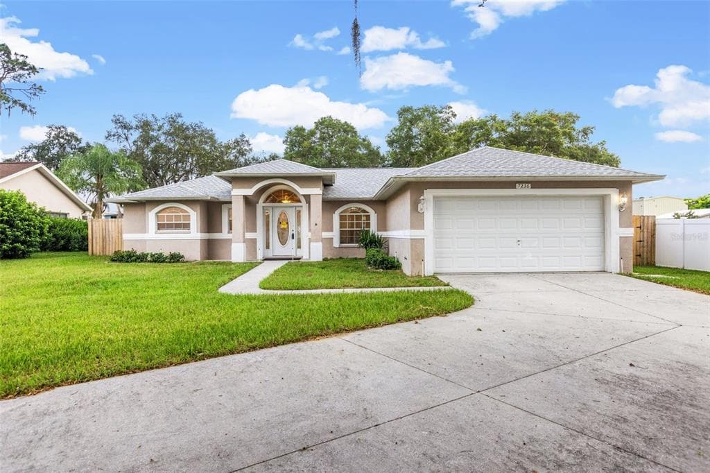 7236 HIGHLAND LOOP