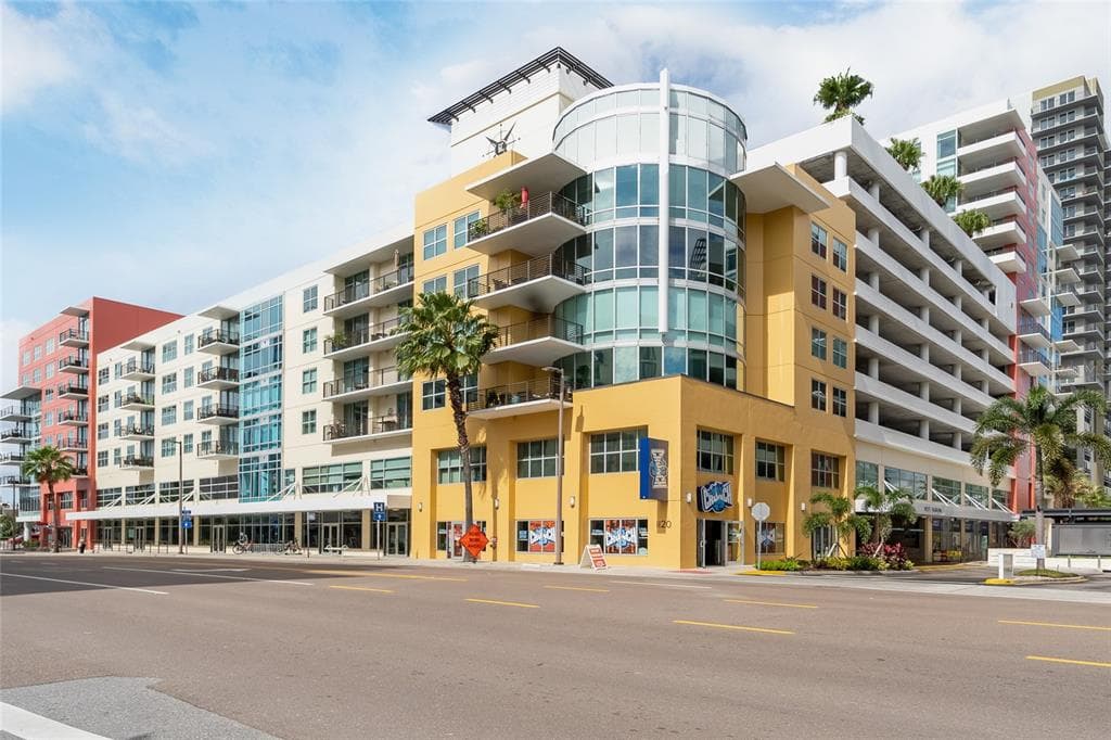 1120 E KENNEDY BOULEVARD UNIT 1122 TAMPA, FL 33602