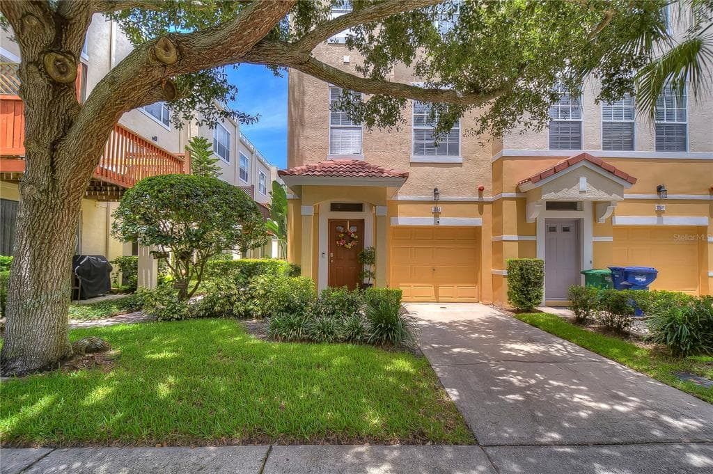 3164 BAYSHORE OAKS DRIVE TAMPA, FL 33611