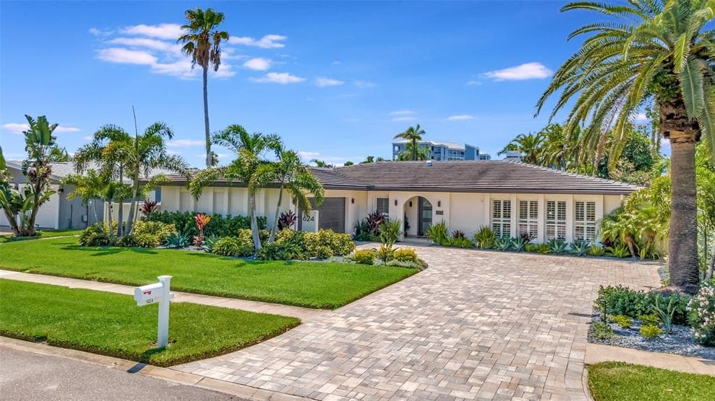 624 SNUG ISLAND CLEARWATER, FL 33767