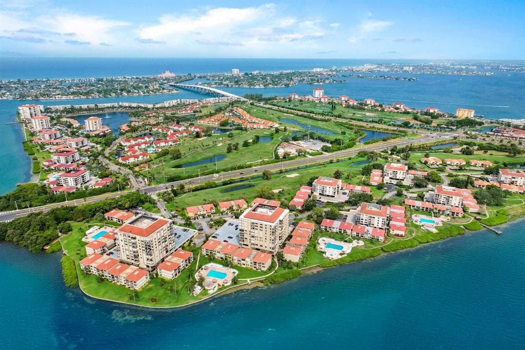 6269 PALMA DEL MAR BOULEVARD S UNIT 302 ST PETERSBURG, FL 33715