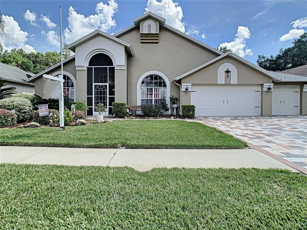 10004 COLONNADE DRIVE