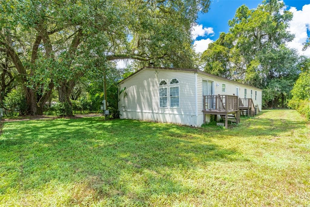 1020 BRINWOOD DRIVE
