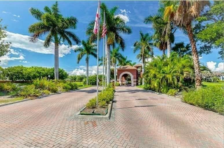 10263 GANDY BOULEVARD N UNIT 2114