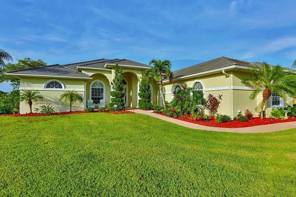 6109 9TH AVENUE CIRCLE NE BRADENTON, FL 34212