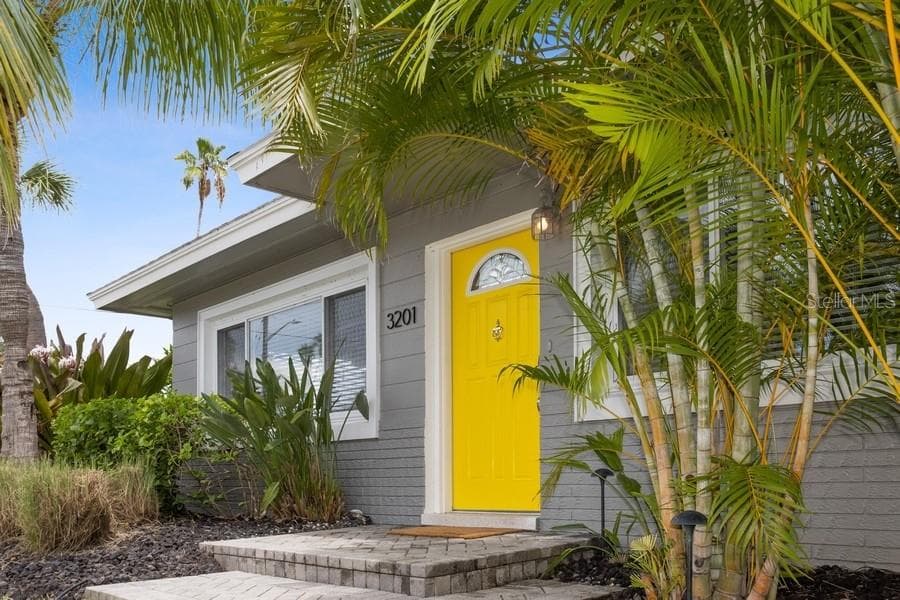 3201 S DE BAZAN AVENUE ST PETE BEACH, FL 33706